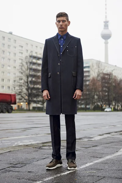 Look 38